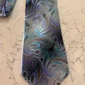 Van Heusen Paisley Tie - Black, Blue, and Silver